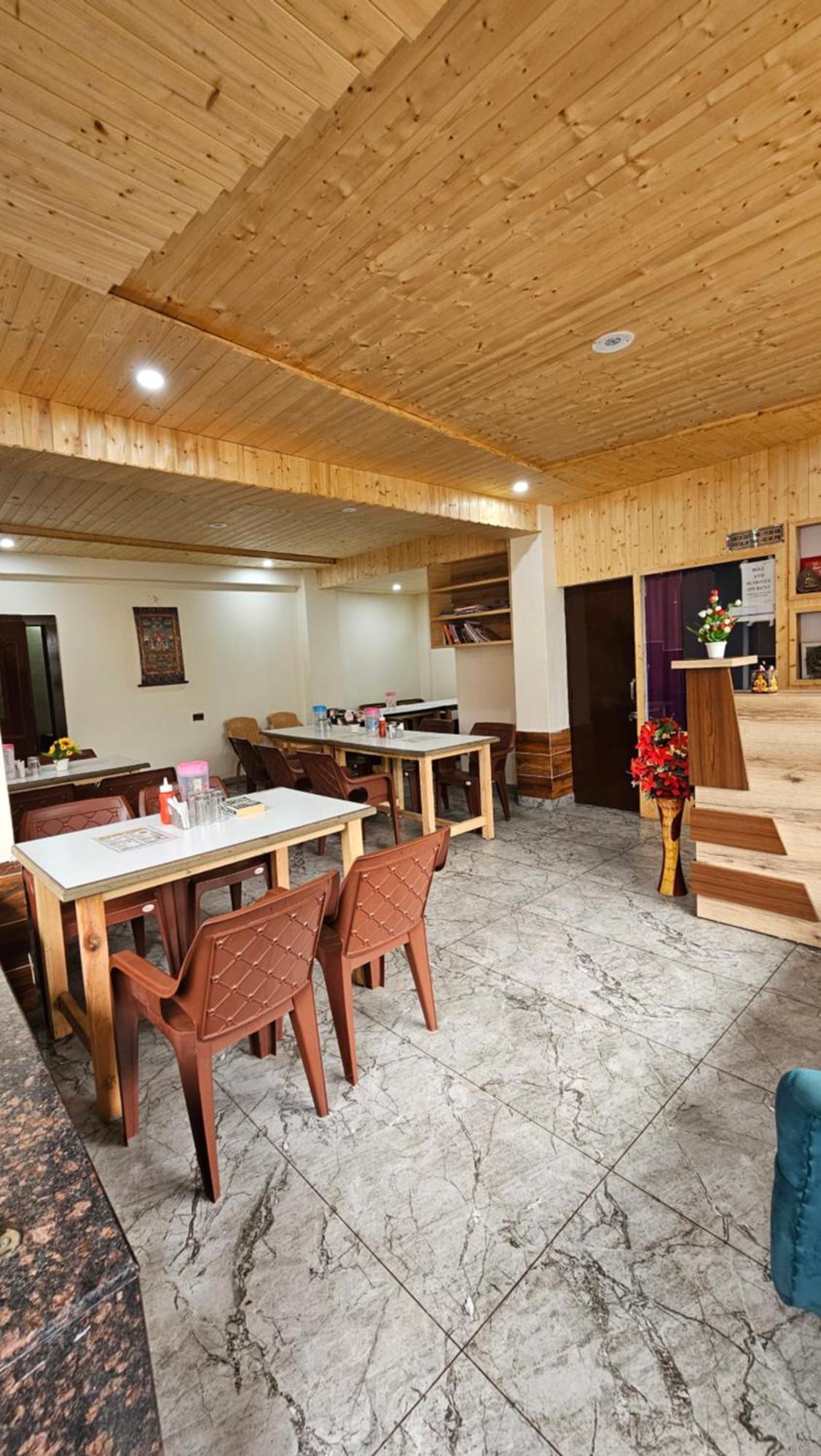 Green View Hotel And Restaurant McLeod Ganj Esterno foto